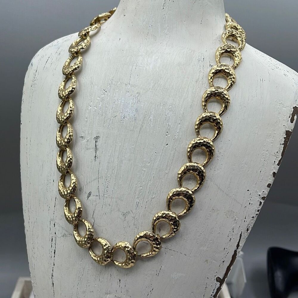 Vintage hammered gold colored horse bit link necklace